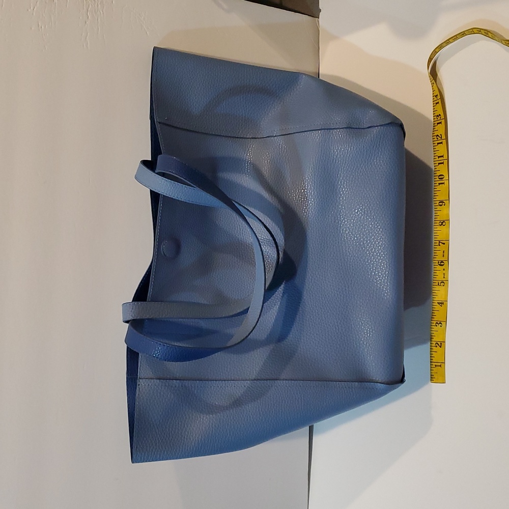 Reversible Blue Tote Bag Pebbled Faux Leather Dark & Light Blue Magnetic Closure - Picture 12 of 12